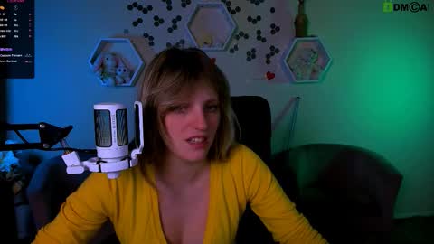Snapshot of miriam_crazy chatting on 21, 9, 2025 miriam_crazy online show from 21, 9, 2025