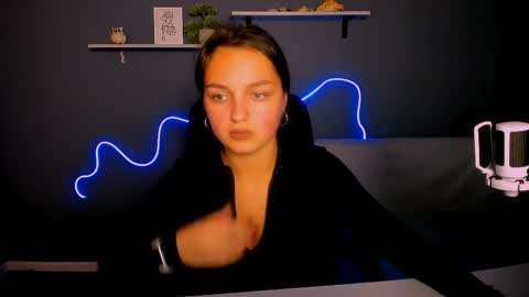 Snapshot of miriam_crazy chatting on 6, 10, 2025 miriam_crazy online show from 6, 10, 2025