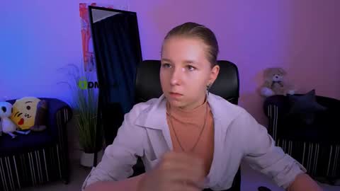 Snapshot of miriam_crazy chatting on 18, 10, 2025 miriam_crazy online show from 18, 10, 2025