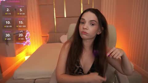 Snapshot of miriellenymph chatting on 14, 10, 2025 Mira online show from 14, 10, 2025