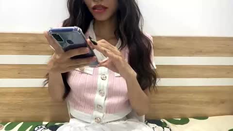 Miriam Schl online show from 20, 10, 2025