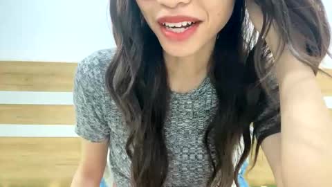 Miriam Schl online show from 22, 10, 2025