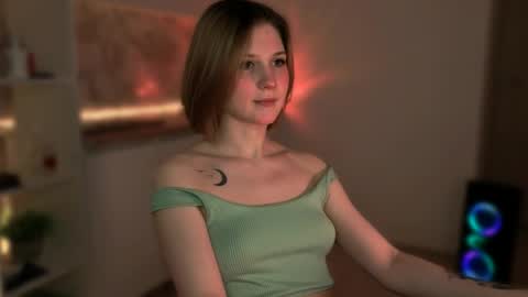 Snapshot of mirrameow chatting on 2, 4, 2026 Mira online show from 2, 4, 2026