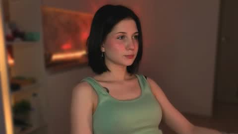 Snapshot of mirrameow chatting on 27, 4, 2026 Mira online show from 27, 4, 2026