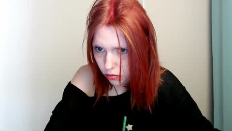 misaki_chan_ online show from 12, 4, 2026