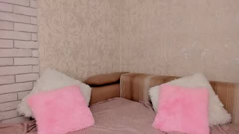 mishapallmer online show from 21, 4, 2026