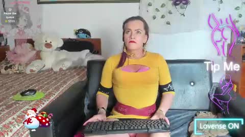 Mishell Bons online show from 9, 6, 2026