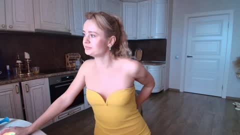 Snapshot of miss4motivated chatting on 12, 12, 2024 Kris online show from 12, 12, 2024