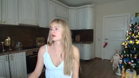 Snapshot of miss4motivated chatting on 15, 12, 2024 Kris online show from 15, 12, 2024