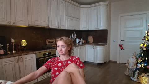 Snapshot of miss4motivated chatting on 27, 12, 2024 Kris online show from 27, 12, 2024