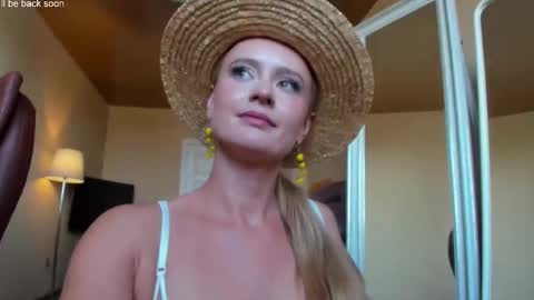 Snapshot of miss4motivated chatting on 10, 9, 2025 Kris online show from 10, 9, 2025