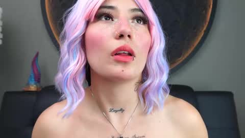 Charlotte online show from 17, 10, 2025