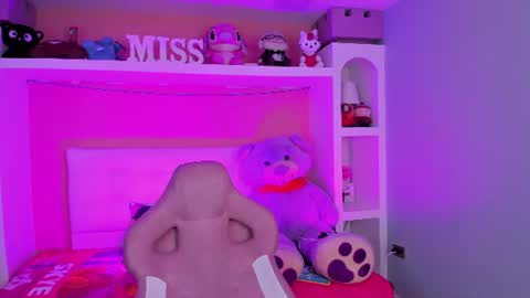 Snapshot of miss___megan chatting on 16, 7, 2026 Megan online show from 16, 7, 2026