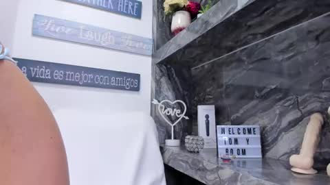 Snapshot of miss__zoe chatting on 8, 10, 2025 Zoe online show from 8, 10, 2025