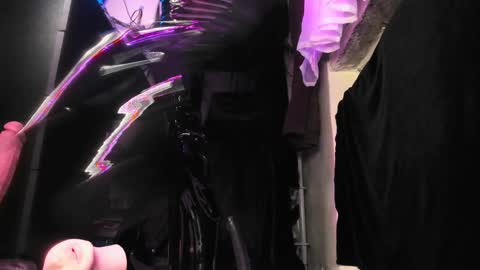 Snapshot of miss_asmodeus chatting on 10, 1, 2025 missAsmodeus online show from 10, 1, 2025