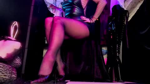 Snapshot of miss_asmodeus chatting on 18, 2, 2025 missAsmodeus online show from 18, 2, 2025