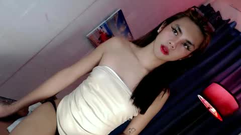 Snapshot of miss_bella69 chatting on 1, 10, 2025 miss_bella69 online show from 1, 10, 2025