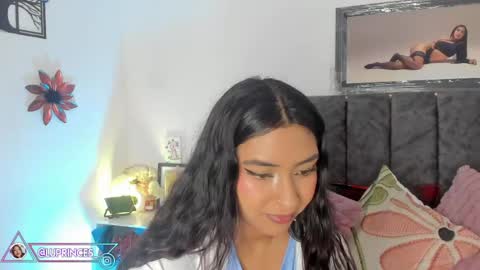 Snapshot of miss_brunette_ chatting on 29, 4, 2026 lucy 3 online show from 29, 4, 2026