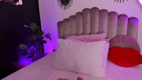 Charlize online show from 19, 1, 2025