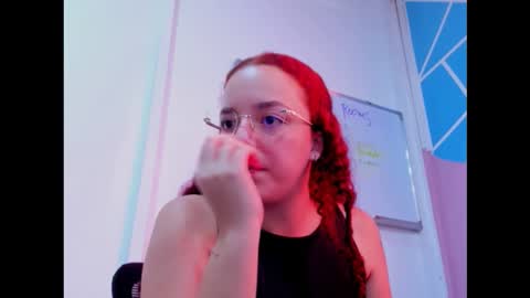 Snapshot of miss_dior1 chatting on 19, 2, 2026 miss_dior1 online show from 19, 2, 2026