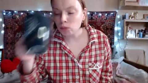 Elis online show from 6, 3, 2025