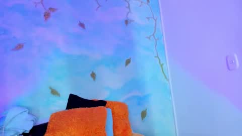 Snapshot of miss_evans_ chatting on 9, 10, 2025 miss_evans_ online show from 9, 10, 2025