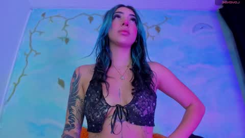 Snapshot of miss_evans_ chatting on 10, 11, 2025 miss_evans_ online show from 10, 11, 2025