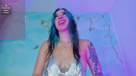 Snapshot of miss_evans_ chatting on 11, 11, 2025 miss_evans_ online show from 11, 11, 2025