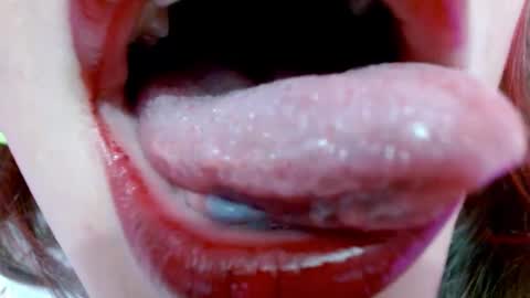 Miss Evoleth online show from 8, 3, 2025