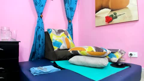 Monica Patricia online show from 12, 3, 2026