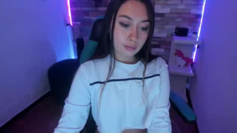 Isabella online show from 3, 2, 2025