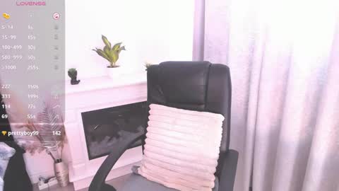 Snapshot of miss_jollie chatting on 27, 1, 2025 miss_jollie online show from 27, 1, 2025