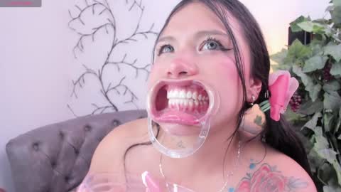 Snapshot of miss_keisi chatting on 31, 1, 2025 Keisi online show from 31, 1, 2025