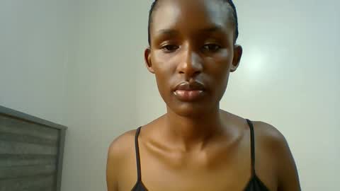 Snapshot of miss_kiki7 chatting on 13, 10, 2025 kiki online show from 13, 10, 2025