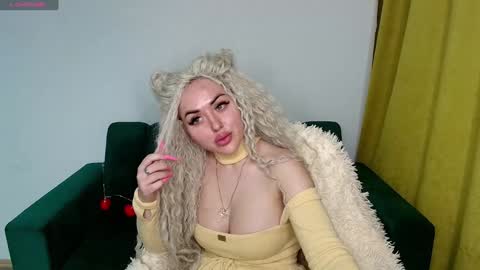 Snapshot of miss_kiten chatting on 31, 1, 2025 miss_kiten online show from 31, 1, 2025