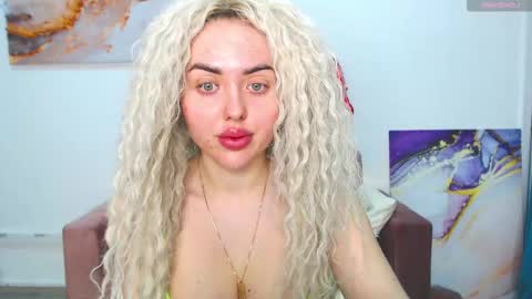 Snapshot of miss_kiten chatting on 27, 2, 2025 miss_kiten online show from 27, 2, 2025