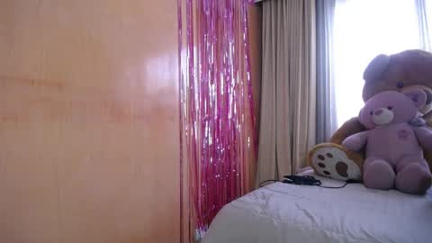 Snapshot of miss_lilieth chatting on 6, 1, 2025 lilieth online show from 6, 1, 2025