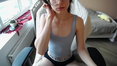 Miss Lina online show from 4, 4, 2026