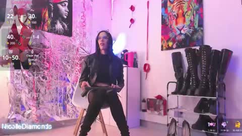 Miss Nicole online show from 26, 3, 2026