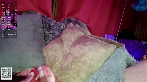 Snapshot of miss_raven_ts chatting on 24, 11, 2025 Raven online show from 24, 11, 2025