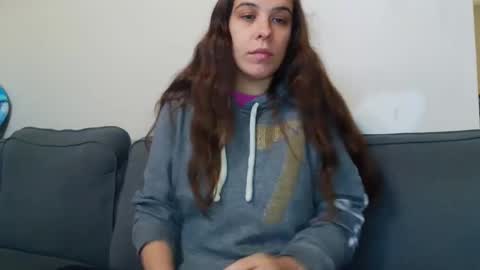 Bella online show from 1, 10, 2025