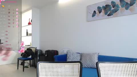 Snapshot of miss_sweetbb chatting on 21, 2, 2025 Bella online show from 21, 2, 2025