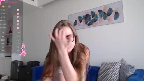 Snapshot of miss_sweetbb chatting on 22, 2, 2025 Bella online show from 22, 2, 2025