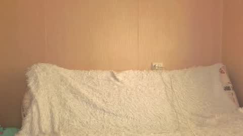 Snapshot of miss_sweetbb chatting on 16, 11, 2025 Bella online show from 16, 11, 2025