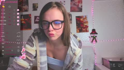 Snapshot of miss_sweetbb chatting on 2, 4, 2026 Bella online show from 2, 4, 2026