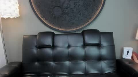 Snapshot of miss_vaiolette chatting on 27, 2, 2025 Vaiolette online show from 27, 2, 2025