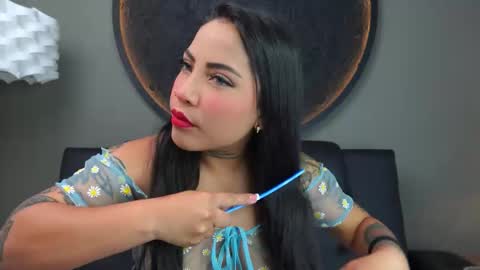 Snapshot of miss_vaiolette chatting on 25, 9, 2025 Vaiolette online show from 25, 9, 2025