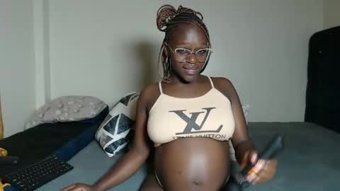 Snapshot of miss_wetcherry chatting on 29, 5, 2026 Cherie Independent model online show from 29, 5, 2026