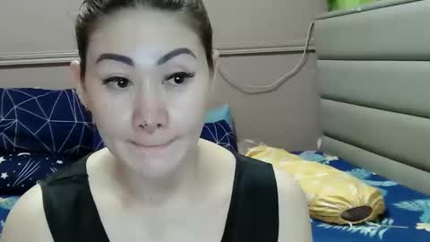 Snapshot of miss_zephyr chatting on 2, 2, 2026 HOT MOMMY ZEPHYR online show from 2, 2, 2026