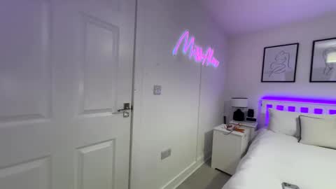  Miss Alex  online show from 18, 4, 2026